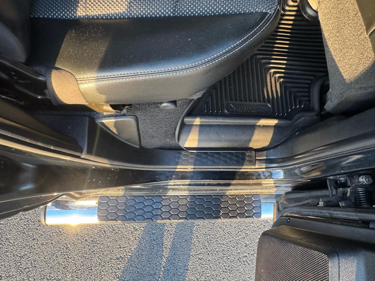 RAM 1500 4WD Crew Cab 140.5" Sport 2013
