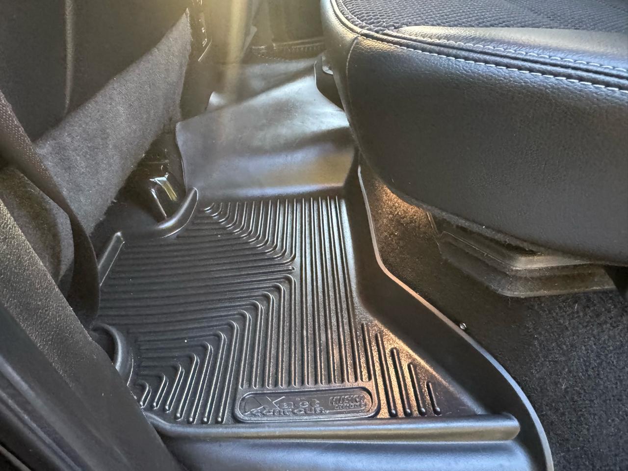 RAM 1500 4WD Crew Cab 140.5" Sport 2013