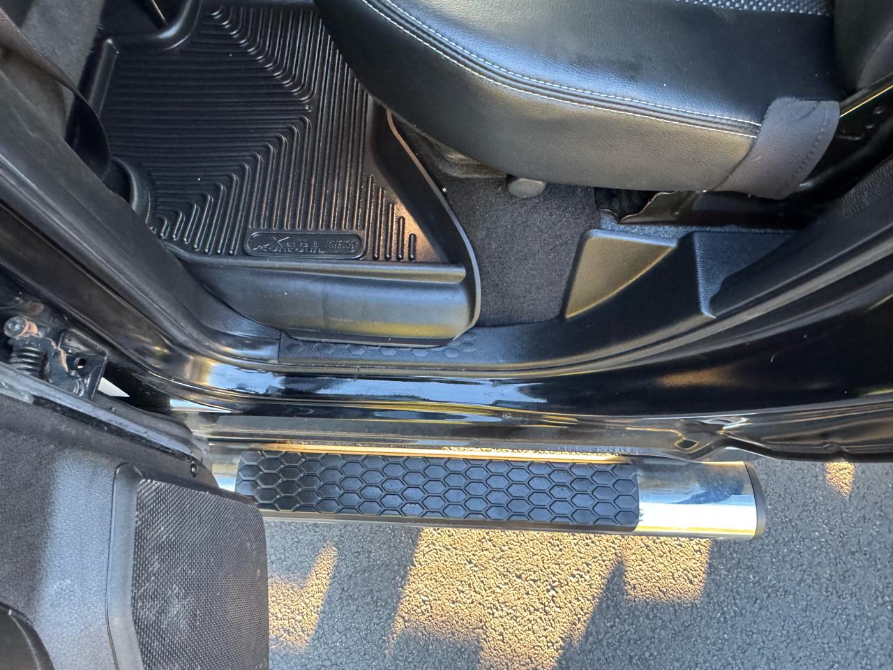 RAM 1500 4WD Crew Cab 140.5" Sport 2013