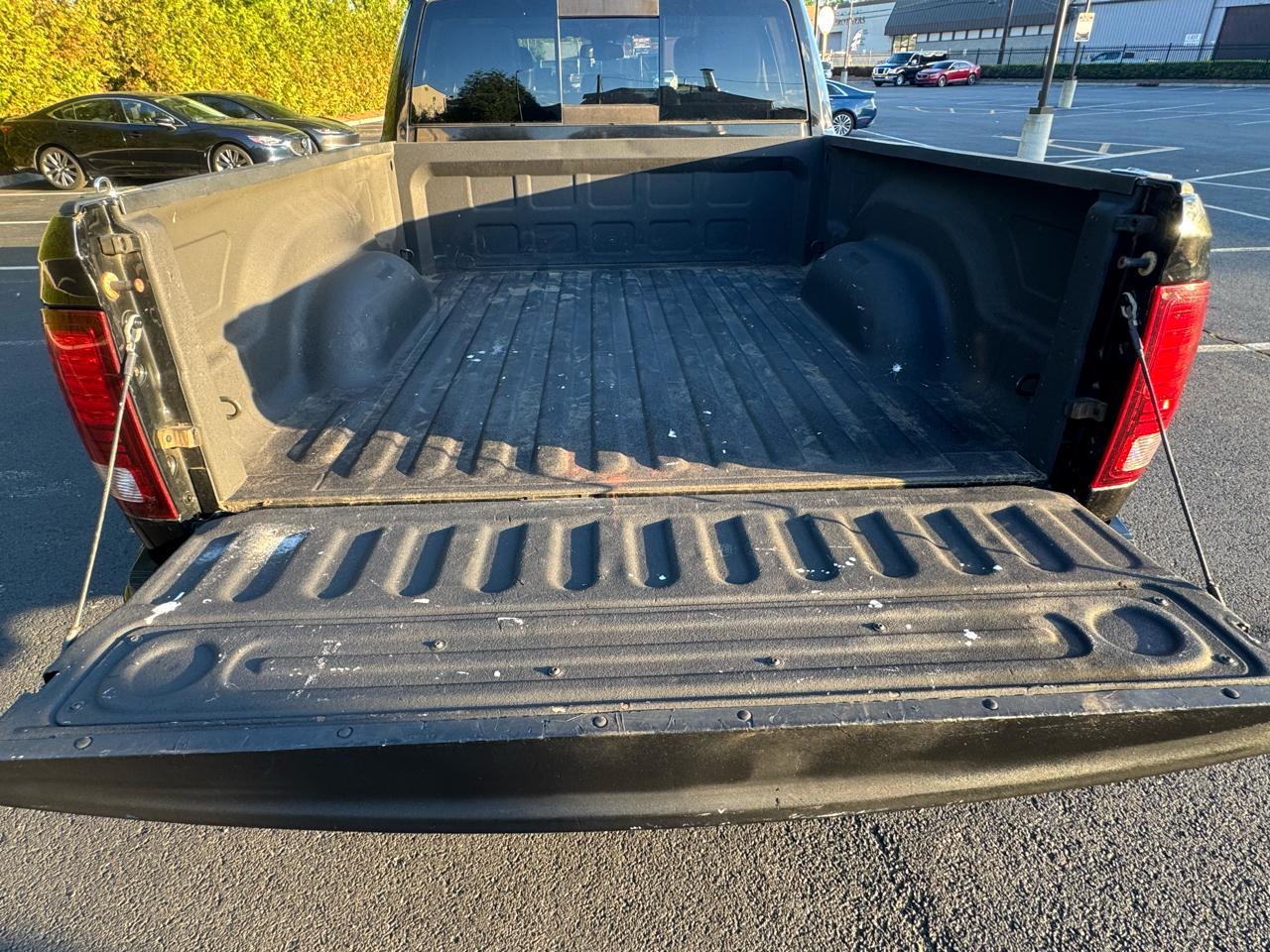 RAM 1500 4WD Crew Cab 140.5" Sport 2013