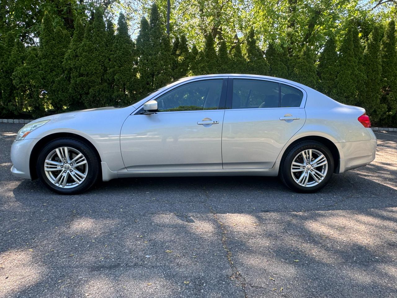 Infiniti G Sedan G37x AWD 2011
