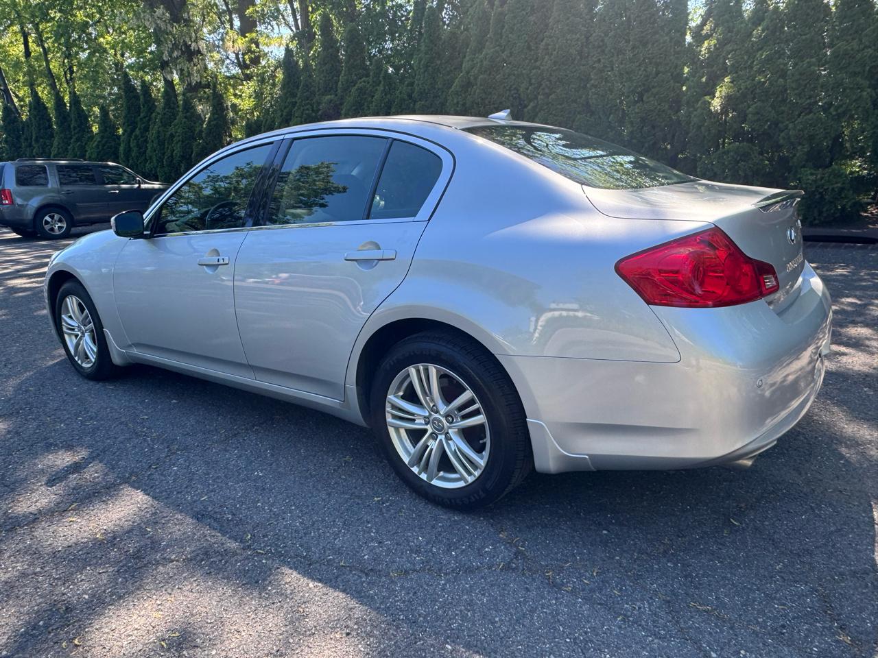 Infiniti G Sedan G37x AWD 2011