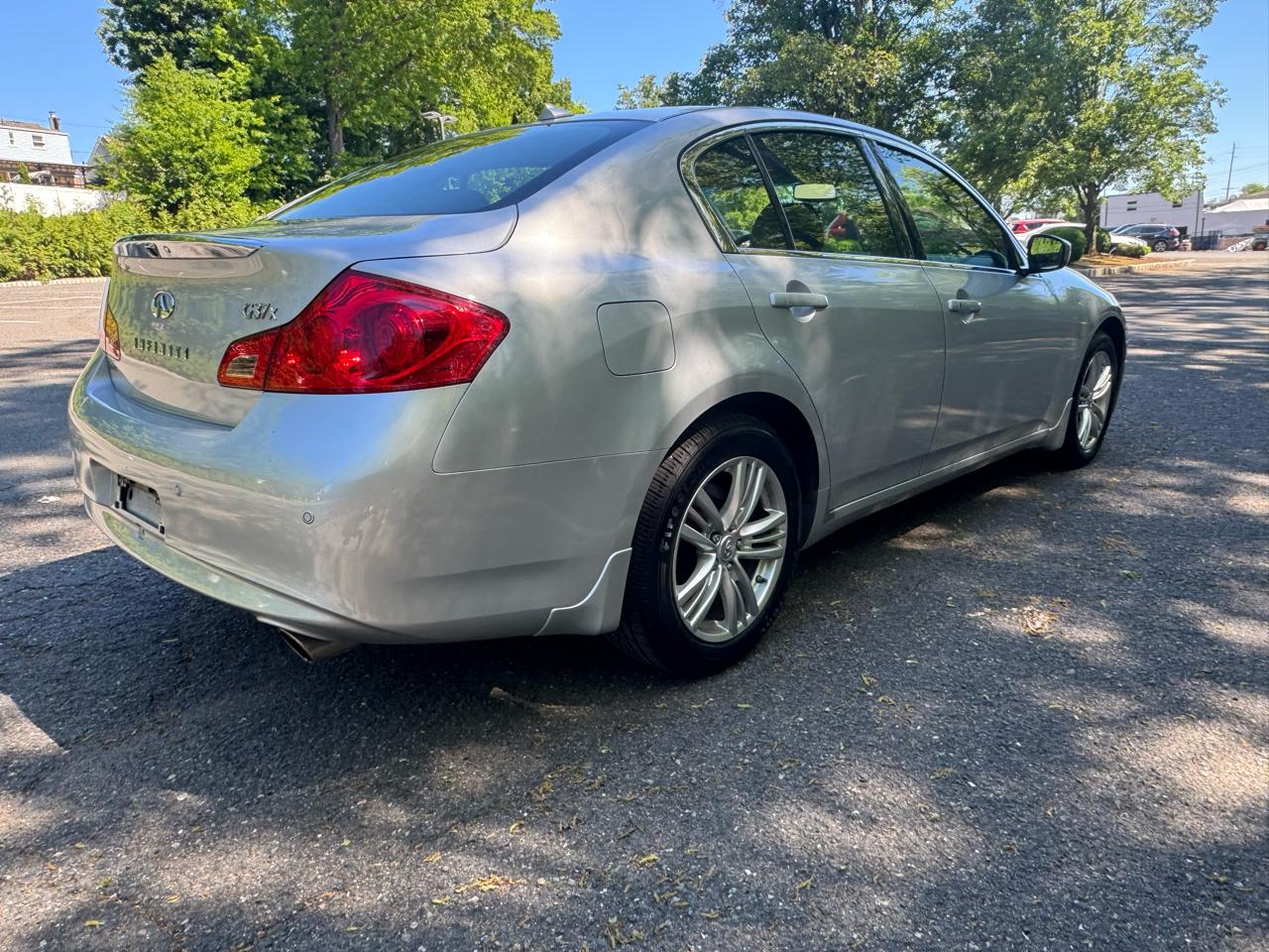 Infiniti G Sedan G37x AWD 2011