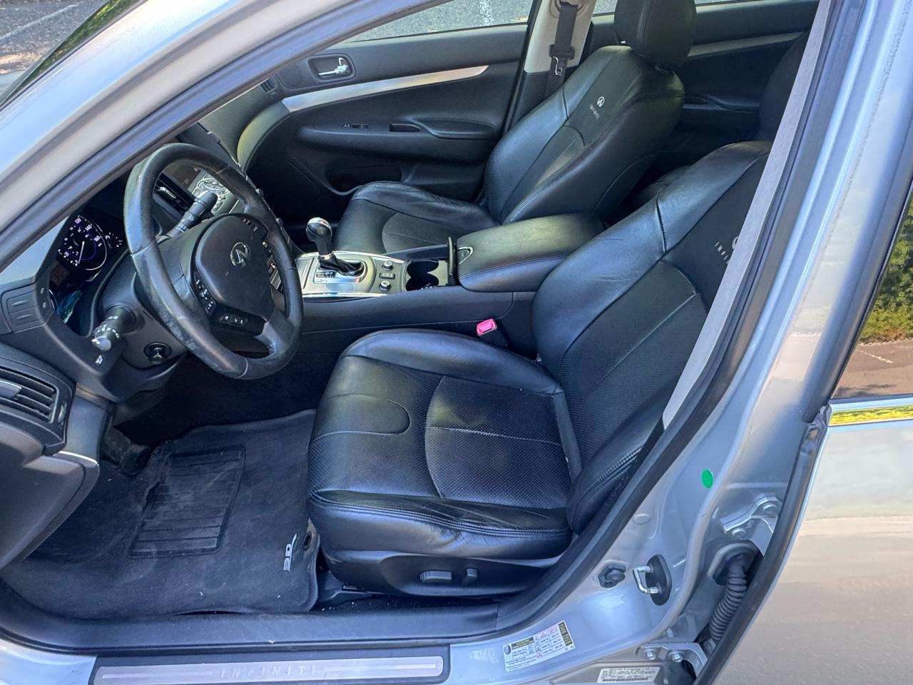 Infiniti G Sedan G37x AWD 2011