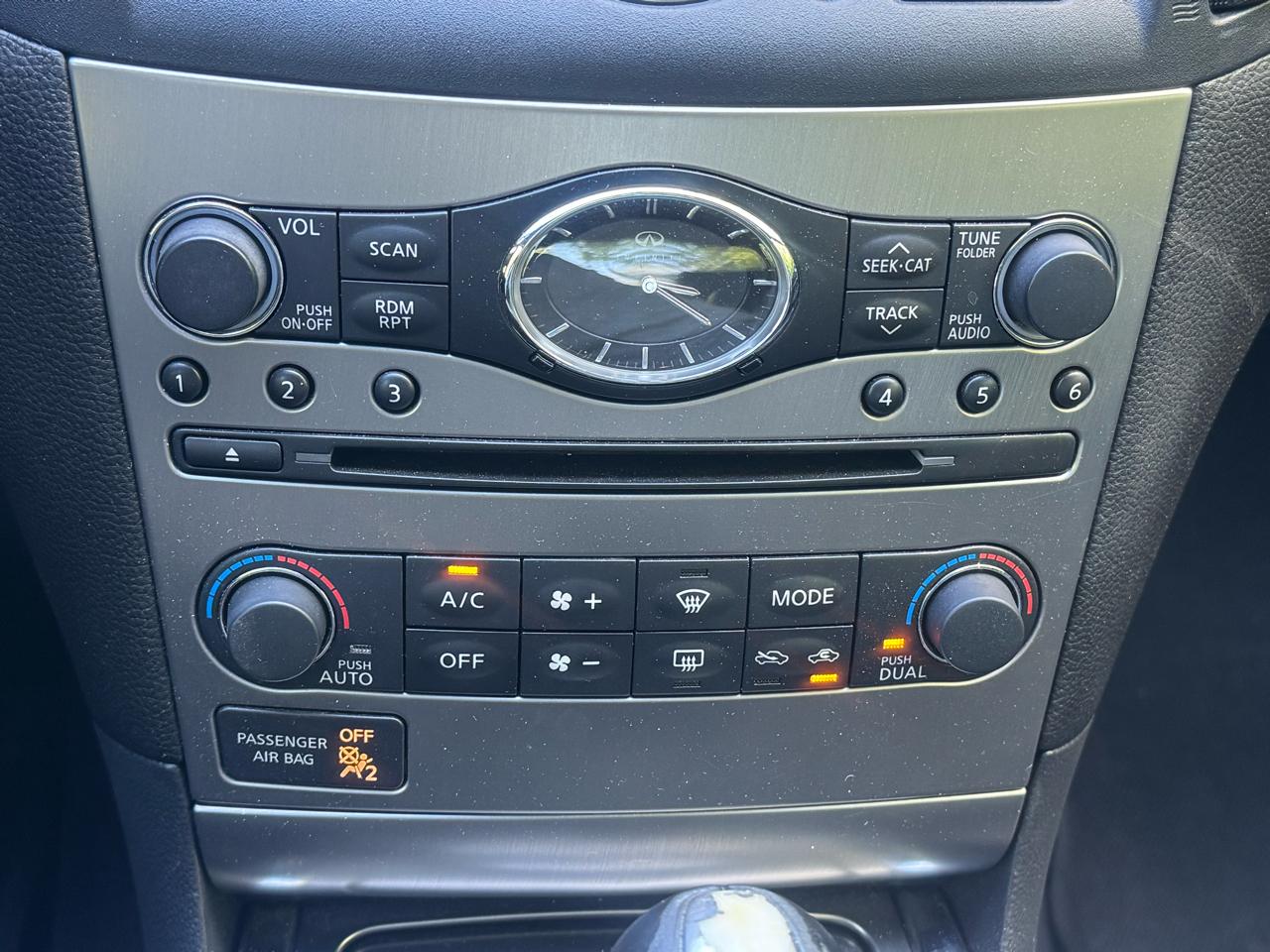 Infiniti G Sedan G37x AWD 2011