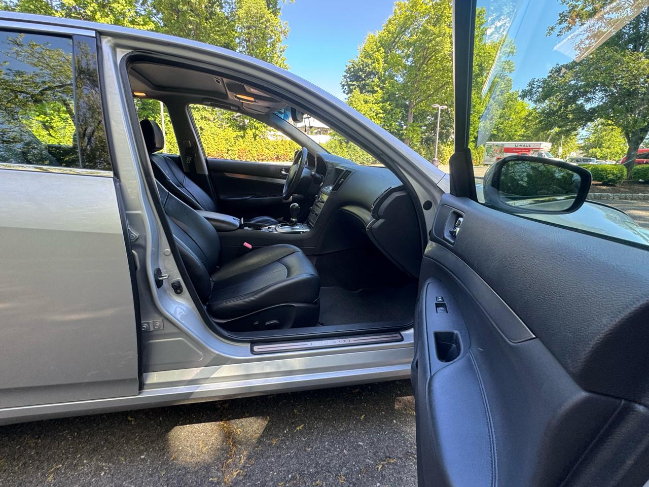 Infiniti G Sedan G37x AWD 2011