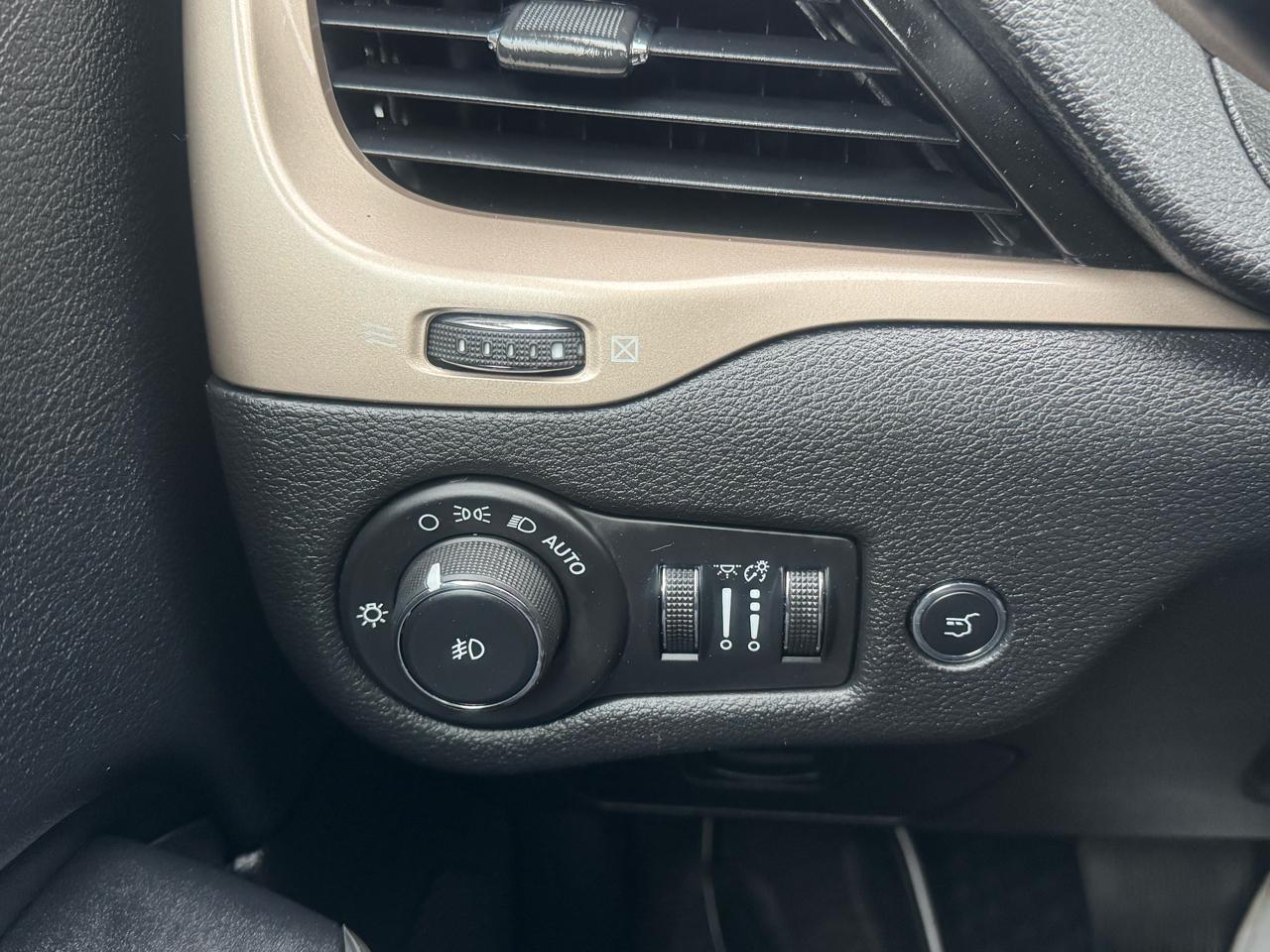 Jeep Cherokee Limited 4WD 2016
