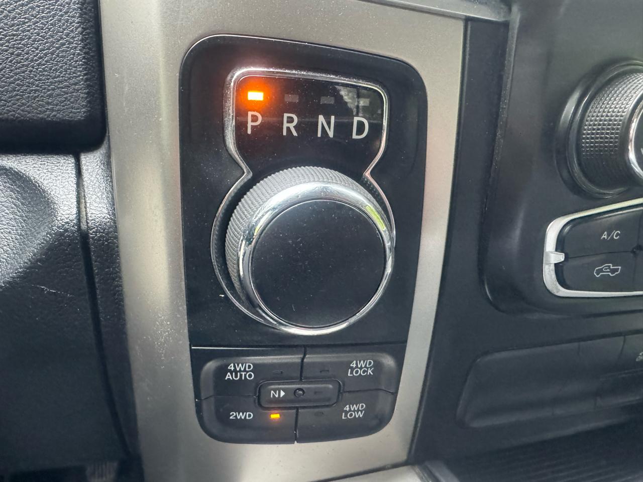 RAM 1500 4WD Quad Cab 140.5" Big Horn 2018