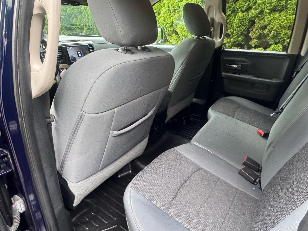 RAM 1500 4WD Quad Cab 140.5" Big Horn 2018