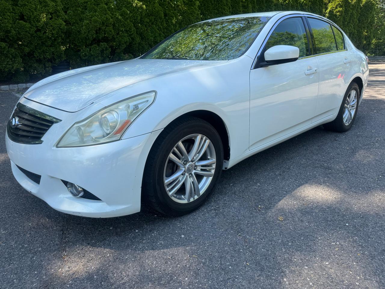 Infiniti G Sedan G37x AWD 2010