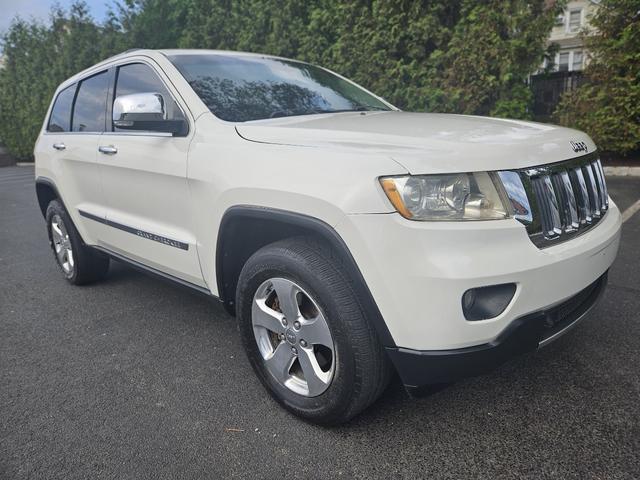 White 2011 Jeep Grand Cherokee Limited 4WD SUV / Crossover Four-Wheel Drive Automatic