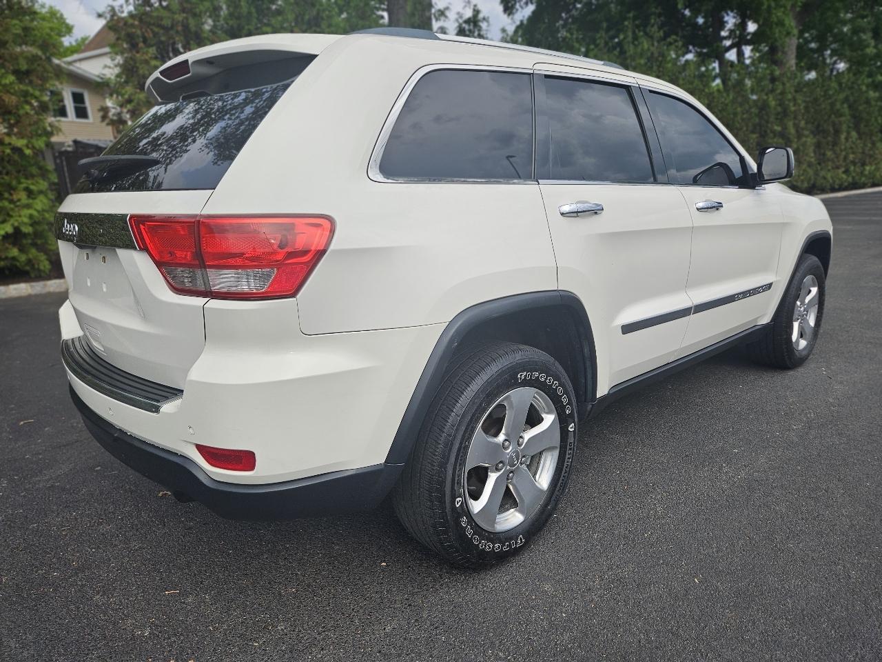 Jeep Grand Cherokee Limited 4WD 2011
