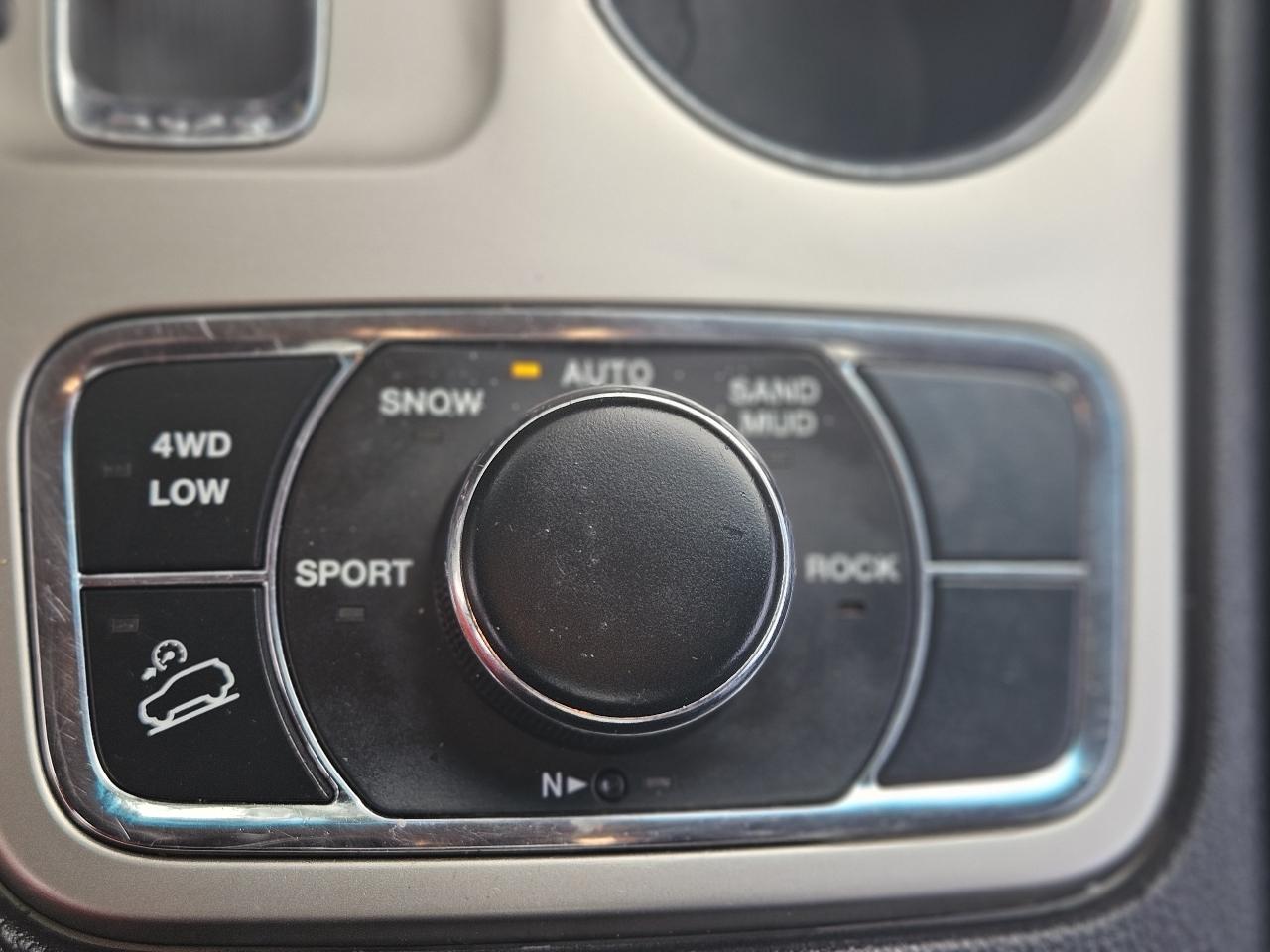Jeep Grand Cherokee Limited 4WD 2011