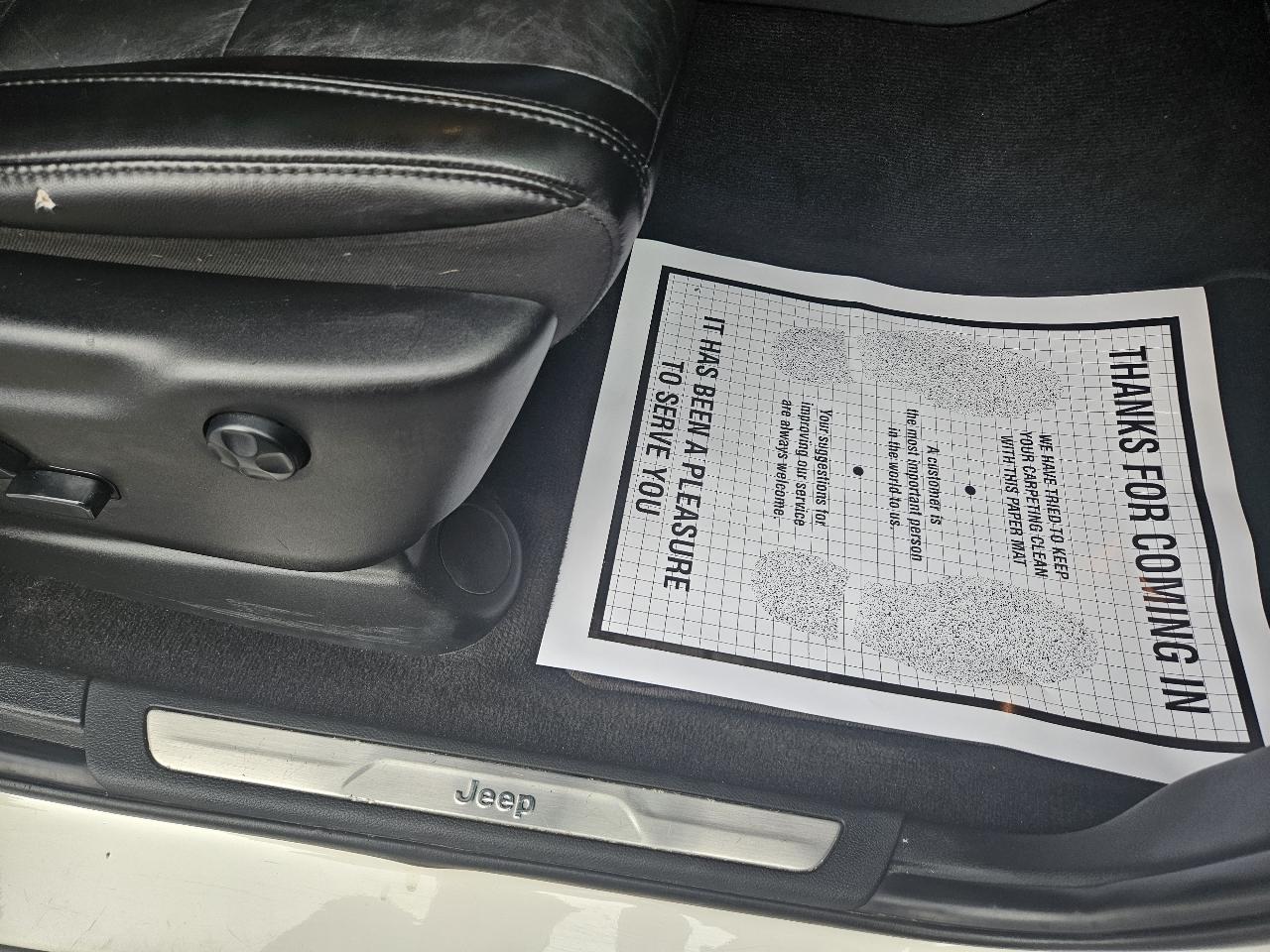 Jeep Grand Cherokee Limited 4WD 2011