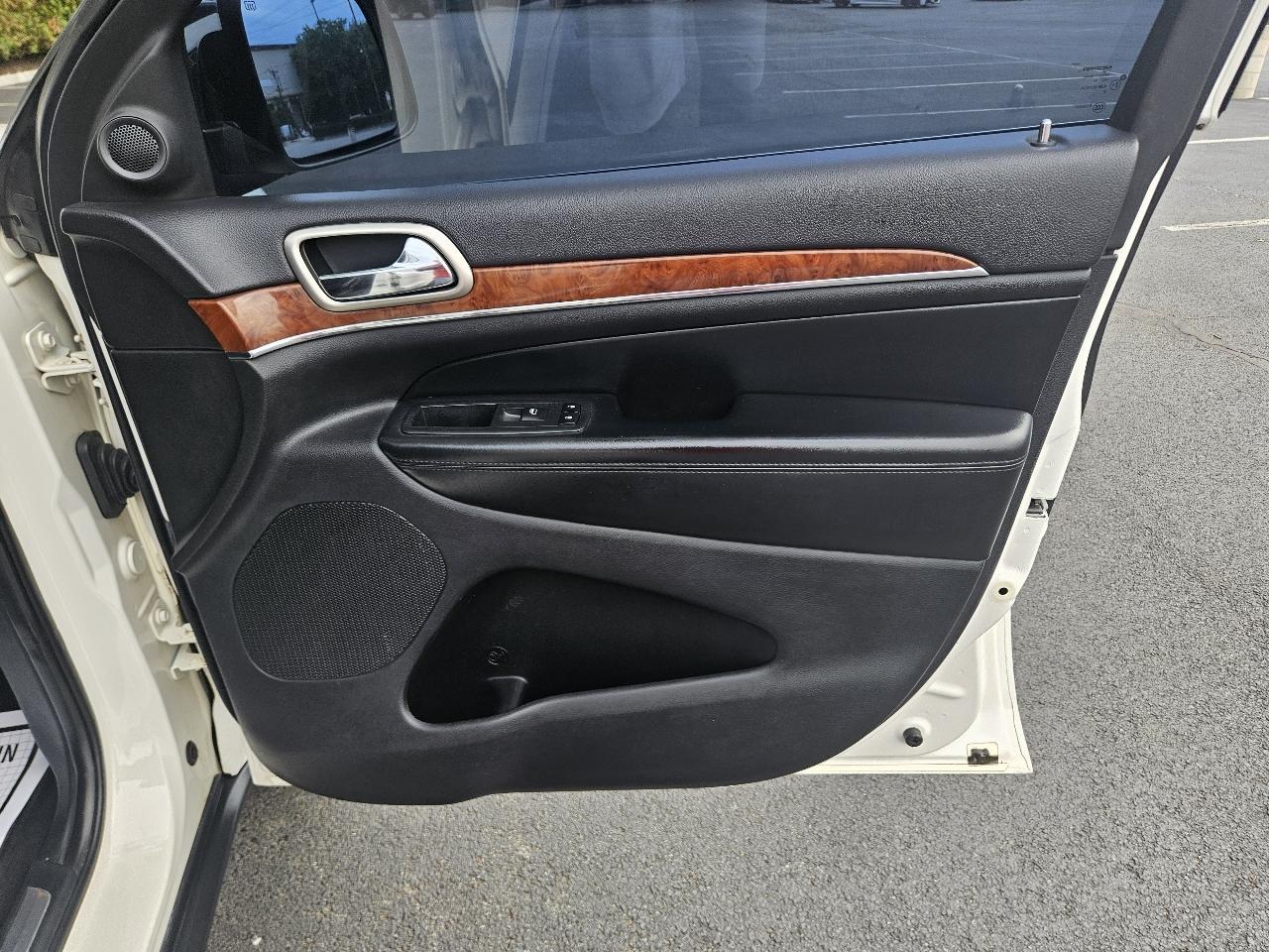 Jeep Grand Cherokee Limited 4WD 2011