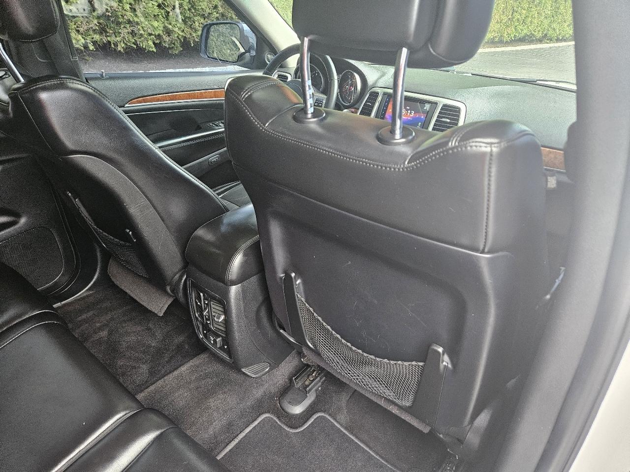 Jeep Grand Cherokee Limited 4WD 2011