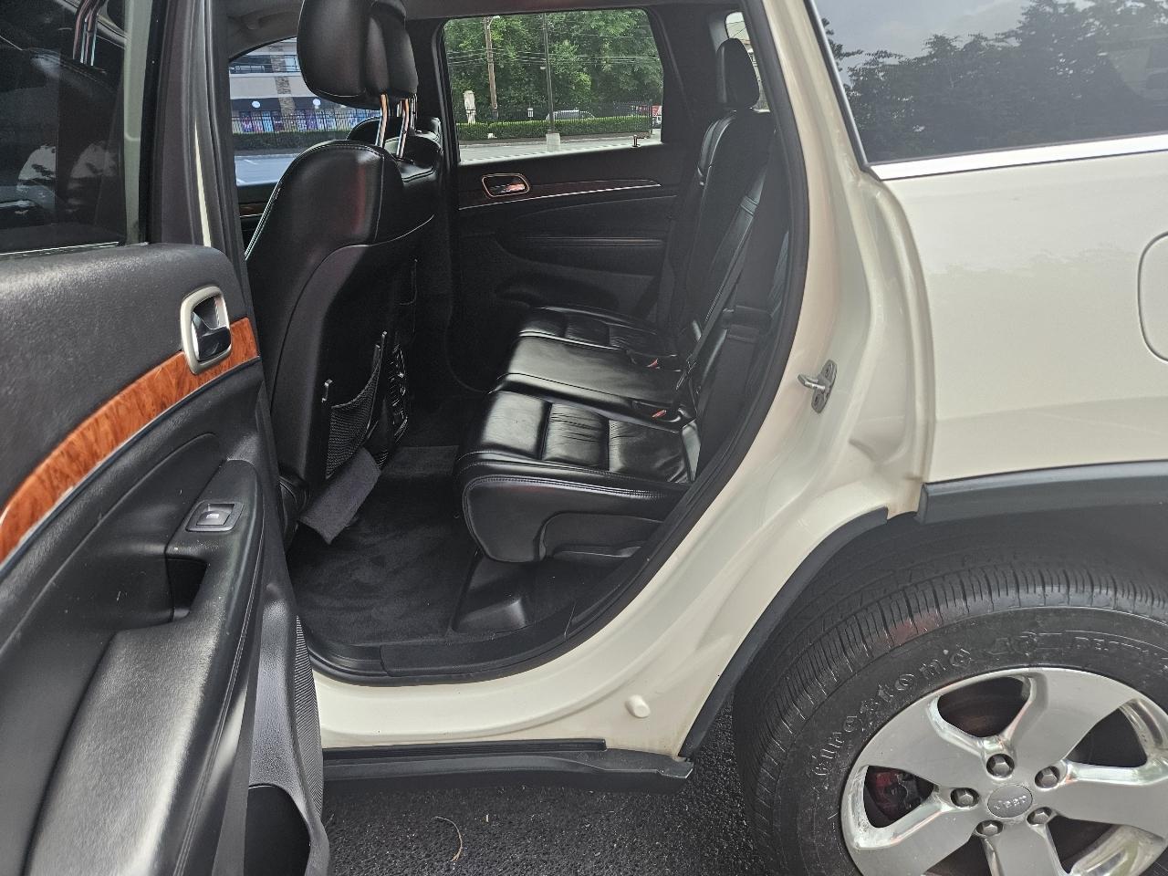 Jeep Grand Cherokee Limited 4WD 2011