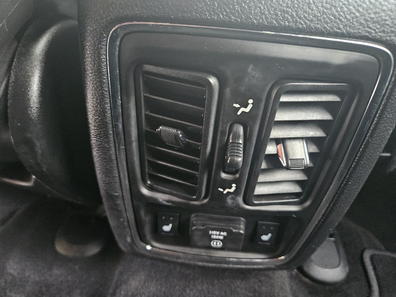 Jeep Grand Cherokee Limited 4WD 2011