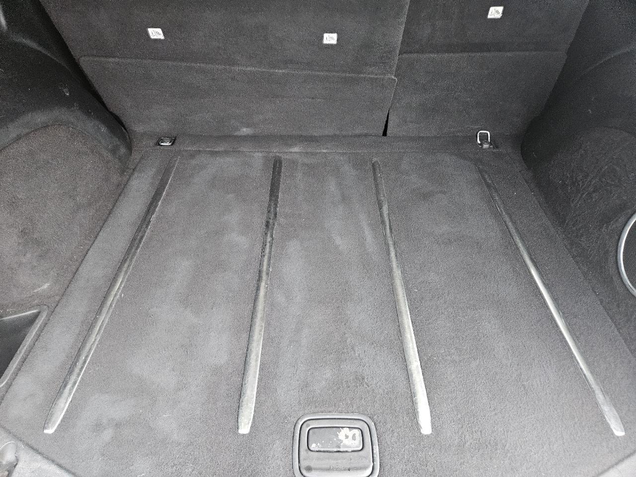 Jeep Grand Cherokee Limited 4WD 2011