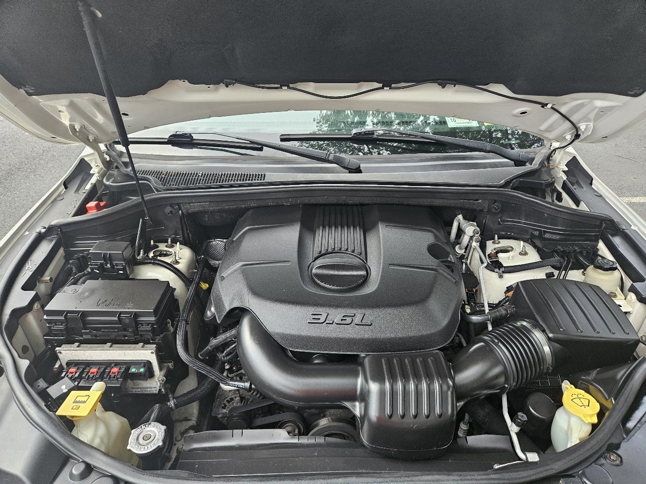 Jeep Grand Cherokee Limited 4WD 2011