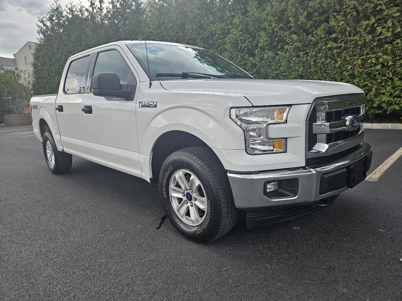 Ford F-150 4WD SuperCrew 139" XLT 2017