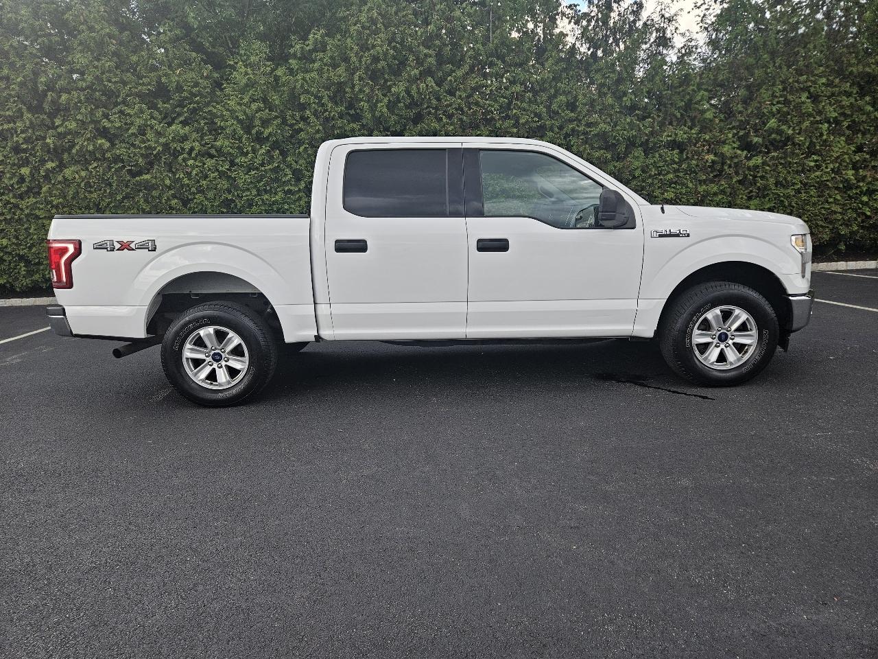 Ford F-150 4WD SuperCrew 139" XLT 2017