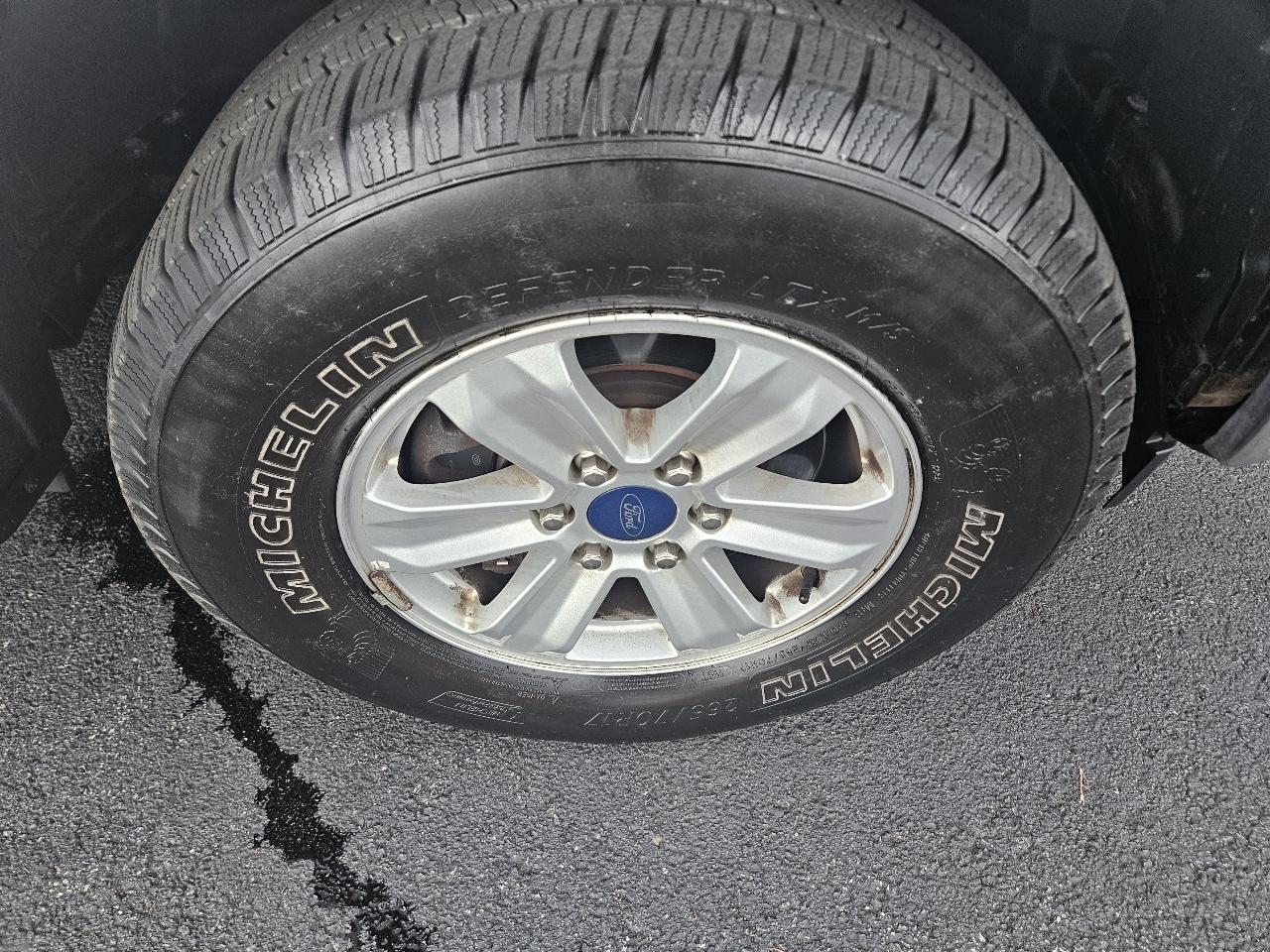 Ford F-150 4WD SuperCrew 139" XLT 2017