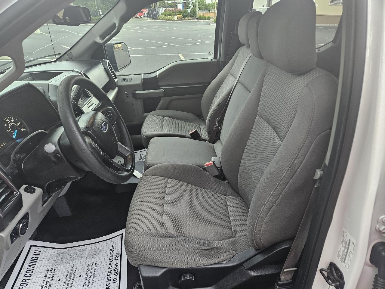 Ford F-150 4WD SuperCrew 139" XLT 2017