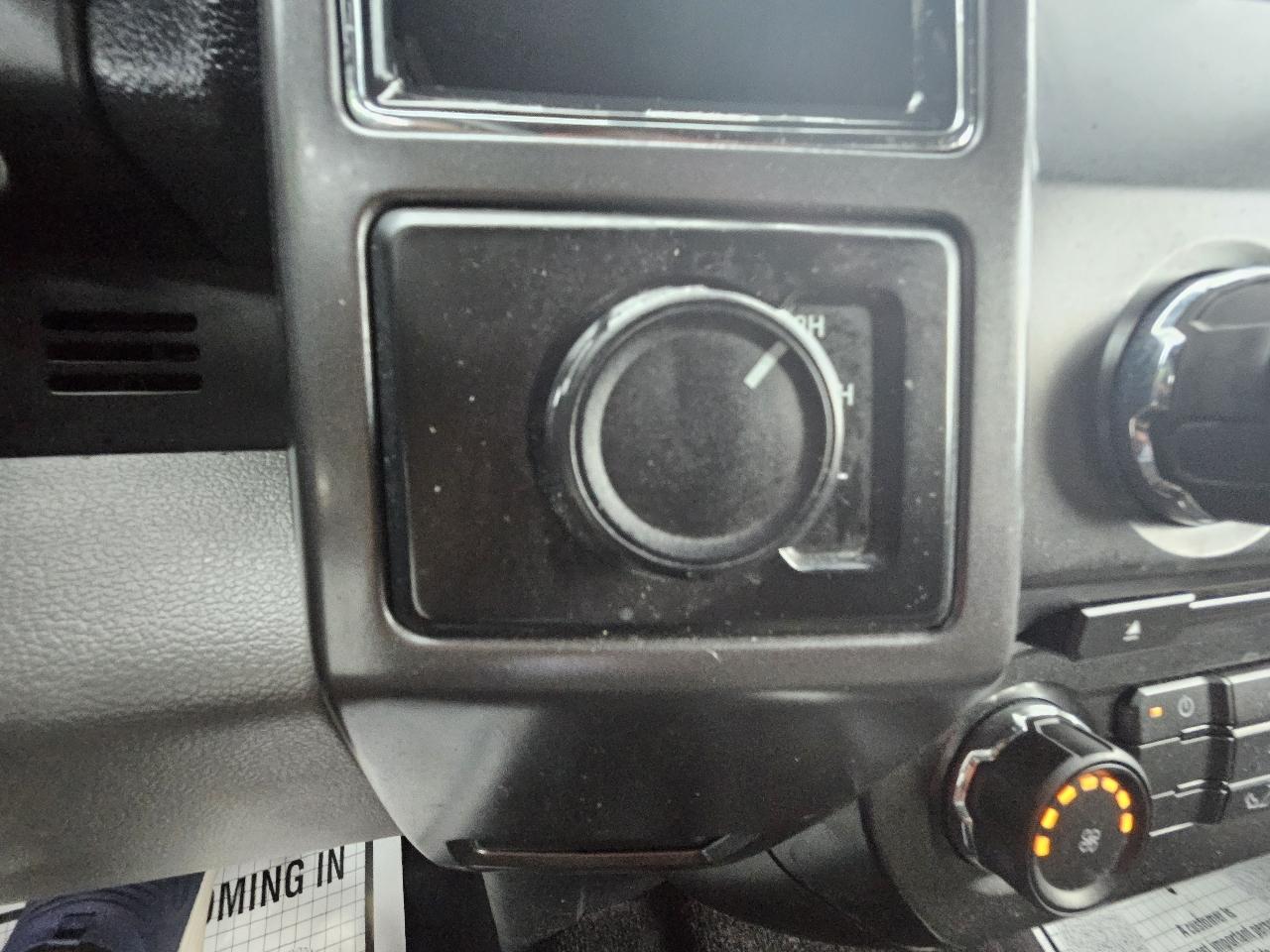 Ford F-150 4WD SuperCrew 139" XLT 2017