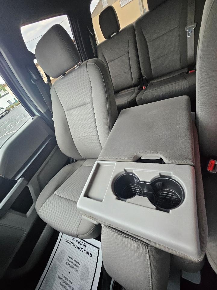 Ford F-150 4WD SuperCrew 139" XLT 2017