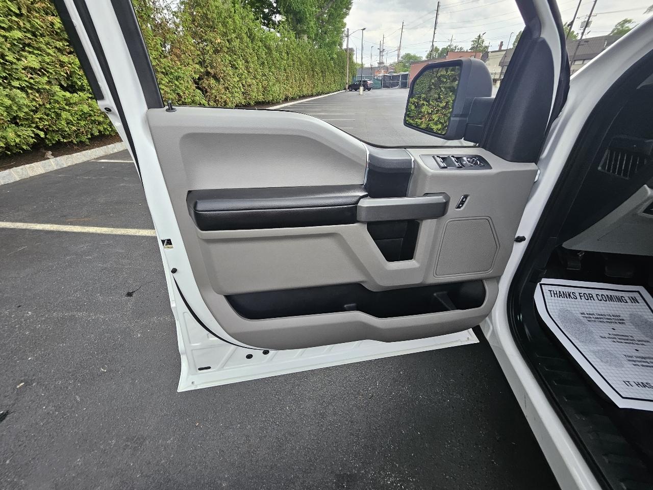 Ford F-150 4WD SuperCrew 139" XLT 2017