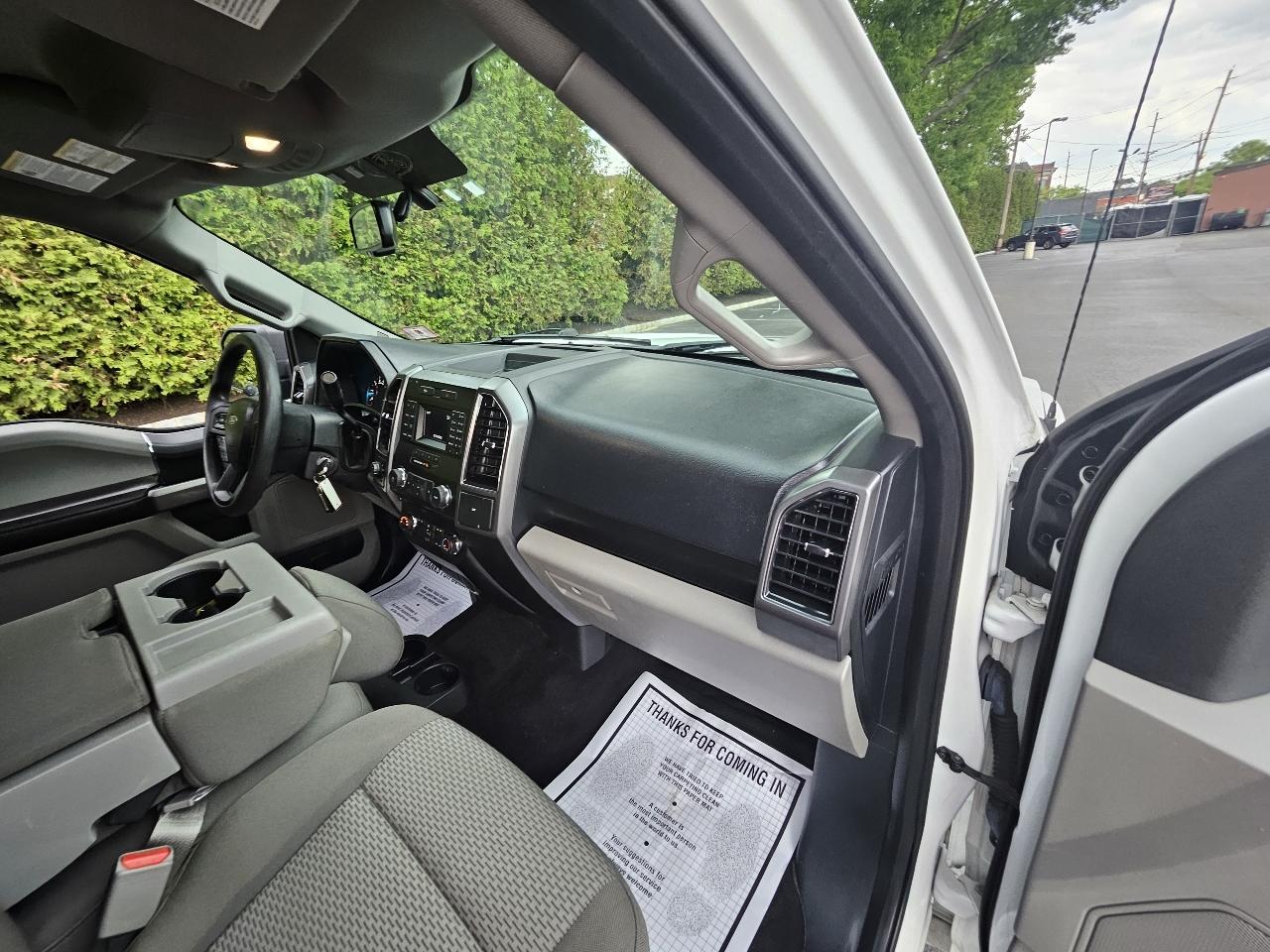 Ford F-150 4WD SuperCrew 139" XLT 2017
