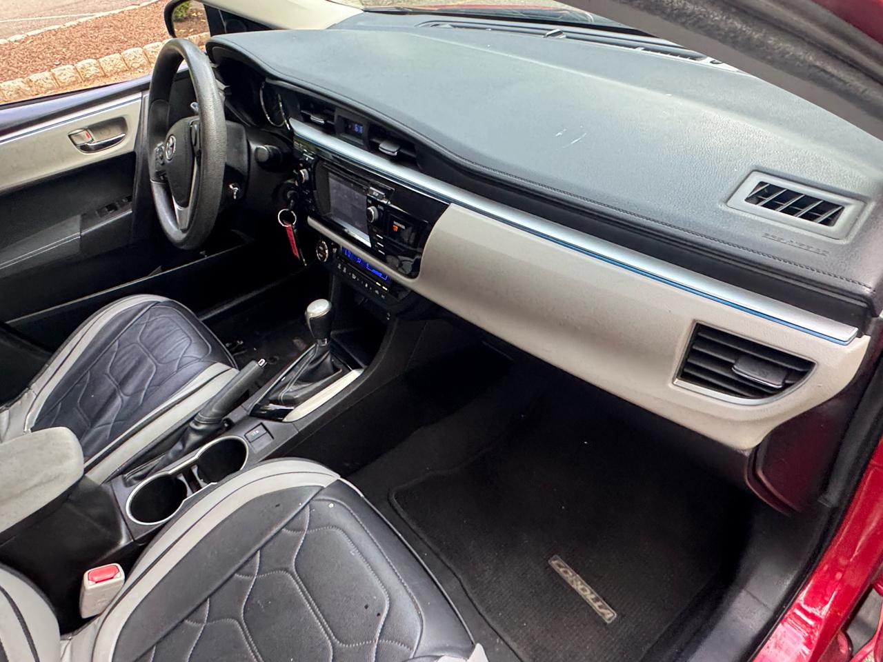 Toyota Corolla S Premium CVT 2015
