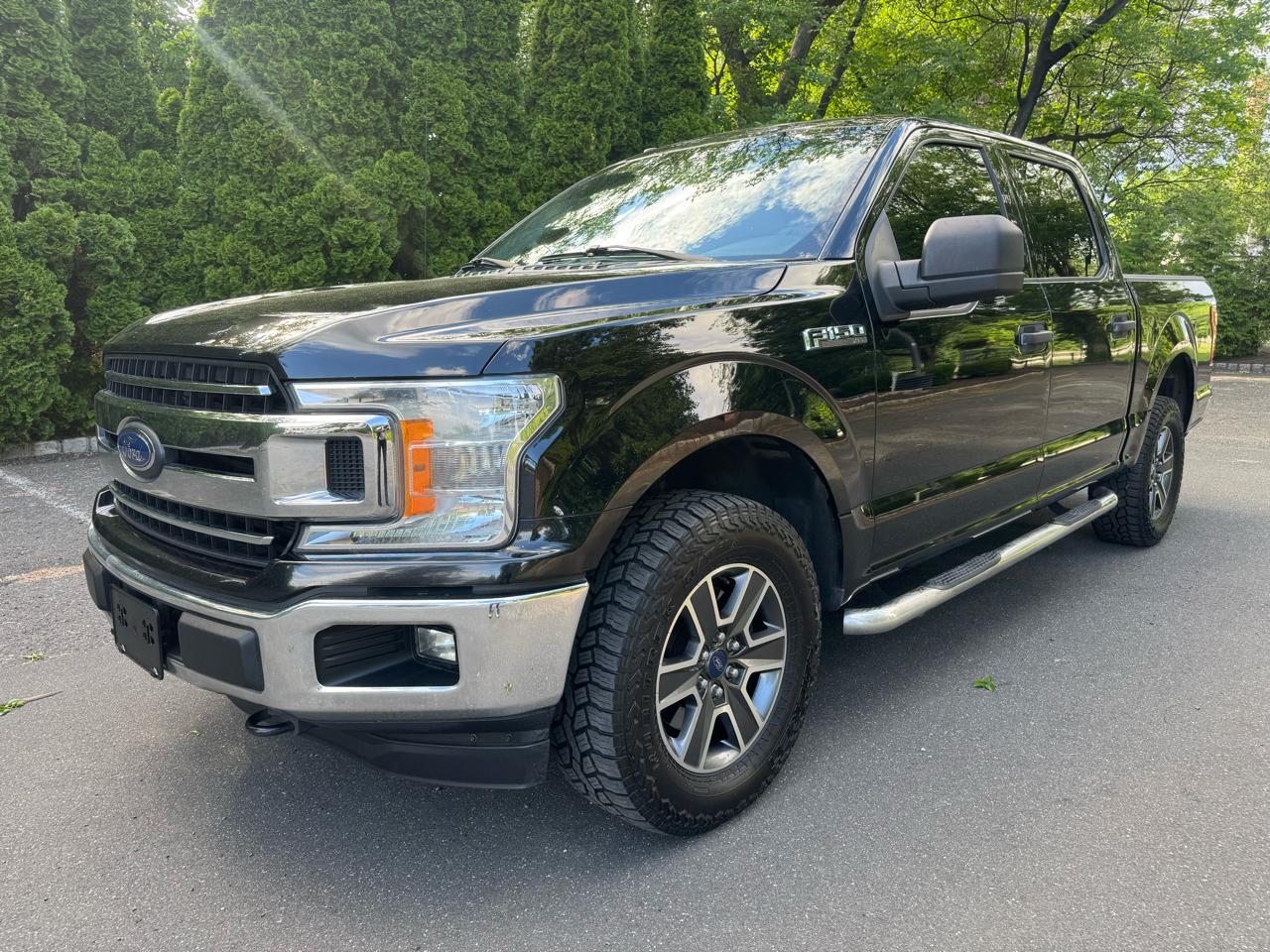 Ford F-150 4WD SuperCrew 139" XLT 2018