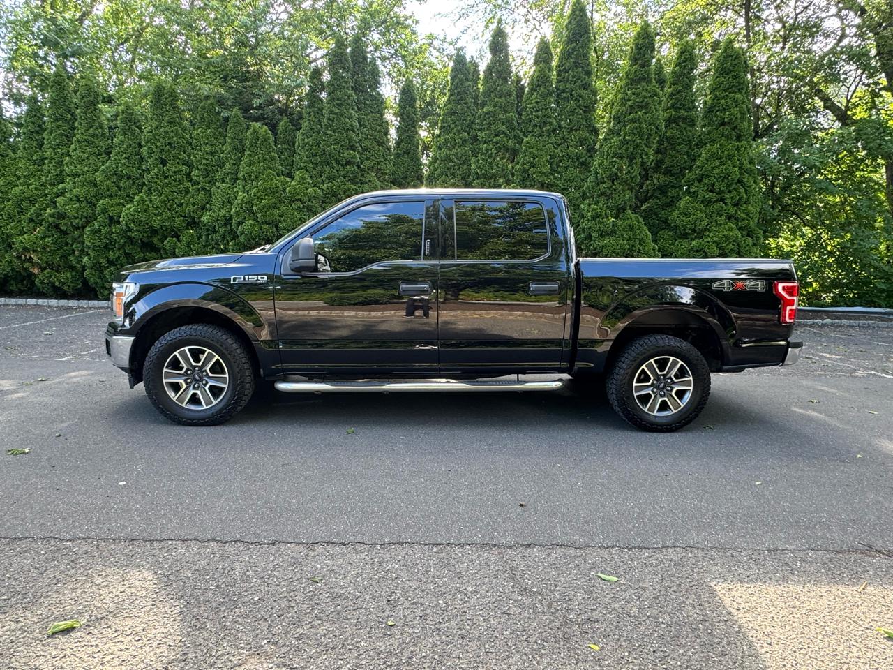 Ford F-150 4WD SuperCrew 139" XLT 2018