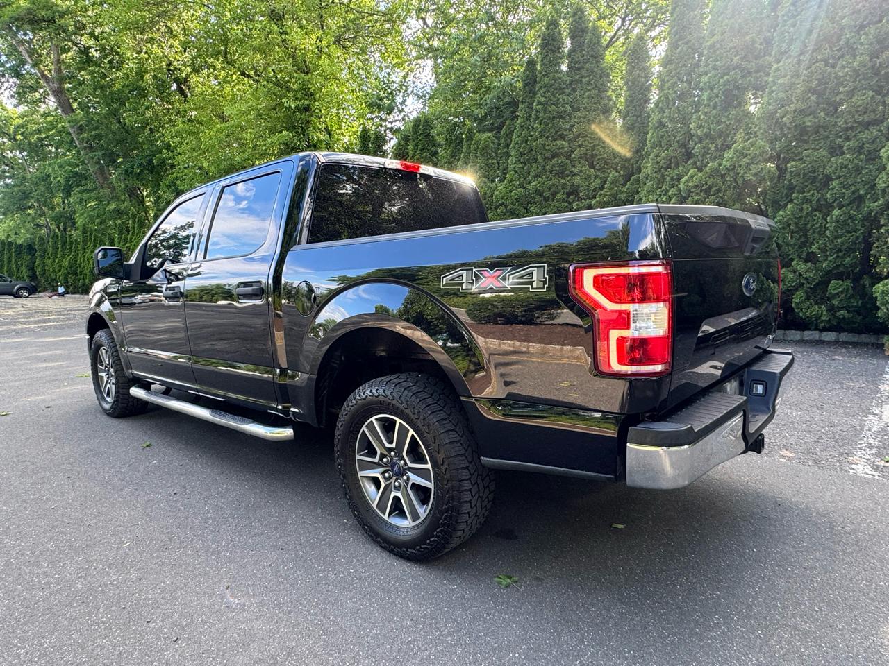 Ford F-150 4WD SuperCrew 139" XLT 2018