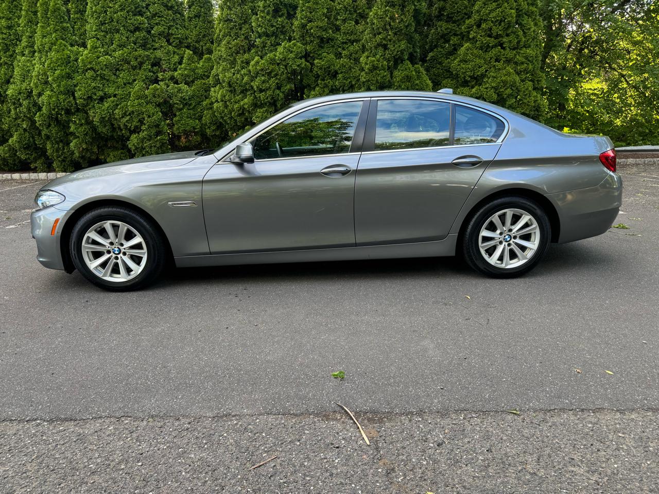 BMW 5-Series 528i xDrive 2014