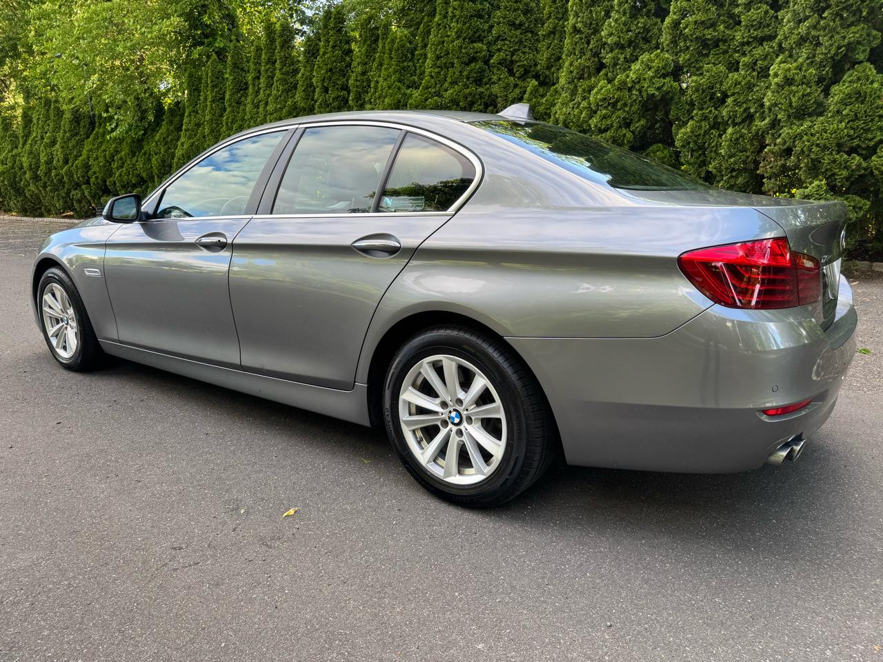 BMW 5-Series 528i xDrive 2014