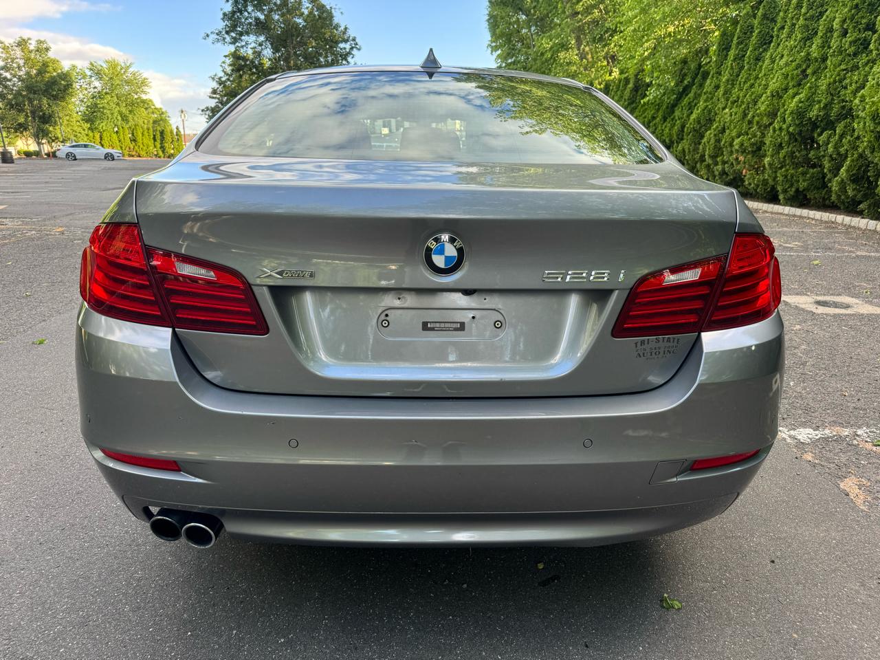 BMW 5-Series 528i xDrive 2014
