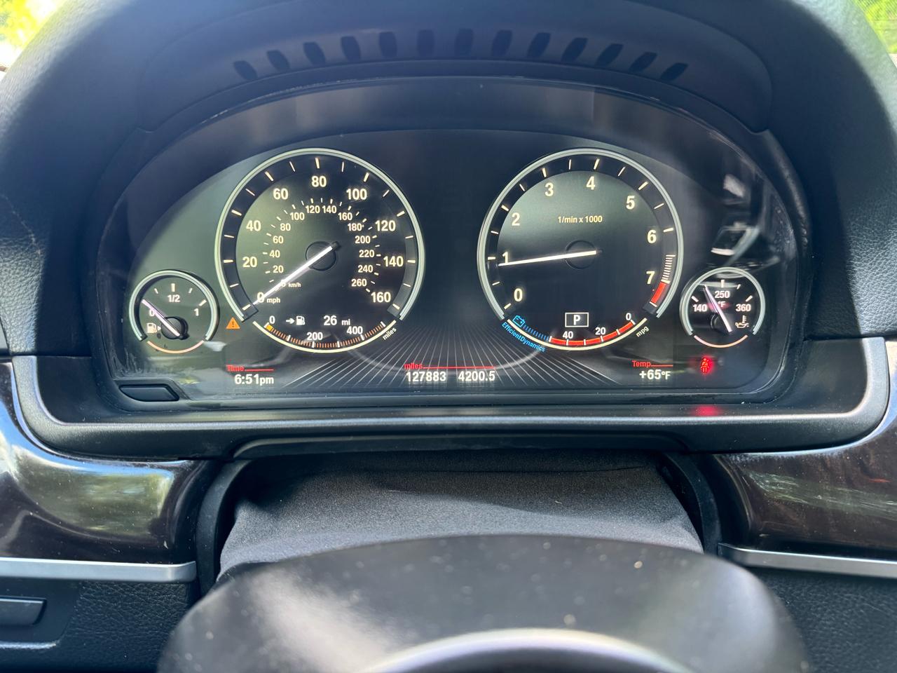 BMW 5-Series 528i xDrive 2014