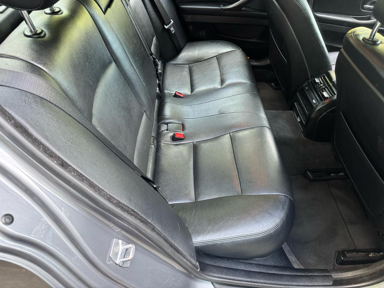 BMW 5-Series 528i xDrive 2014