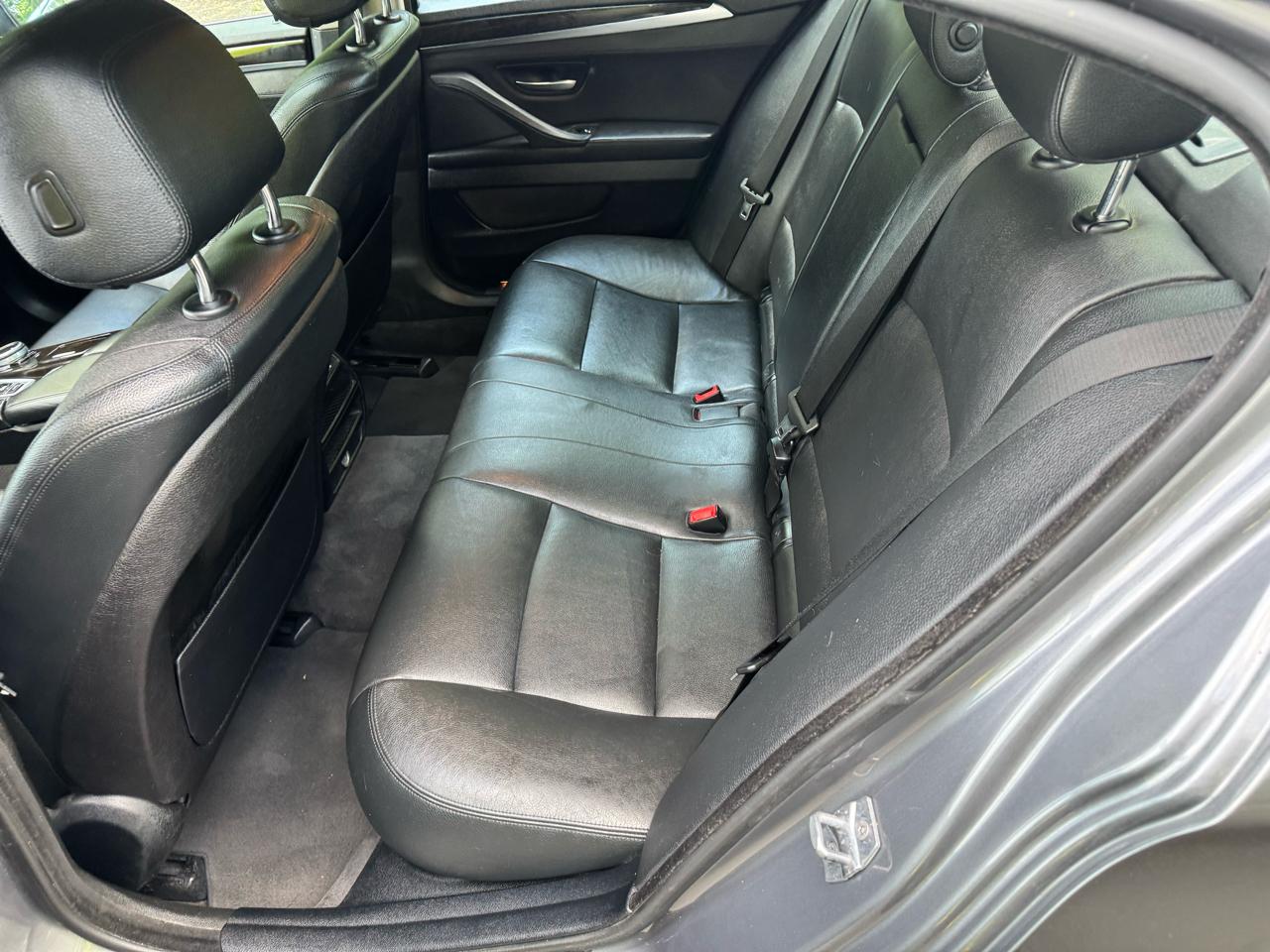 BMW 5-Series 528i xDrive 2014