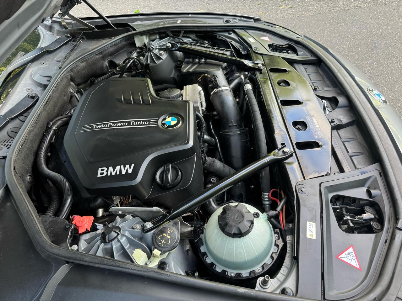 BMW 5-Series 528i xDrive 2014