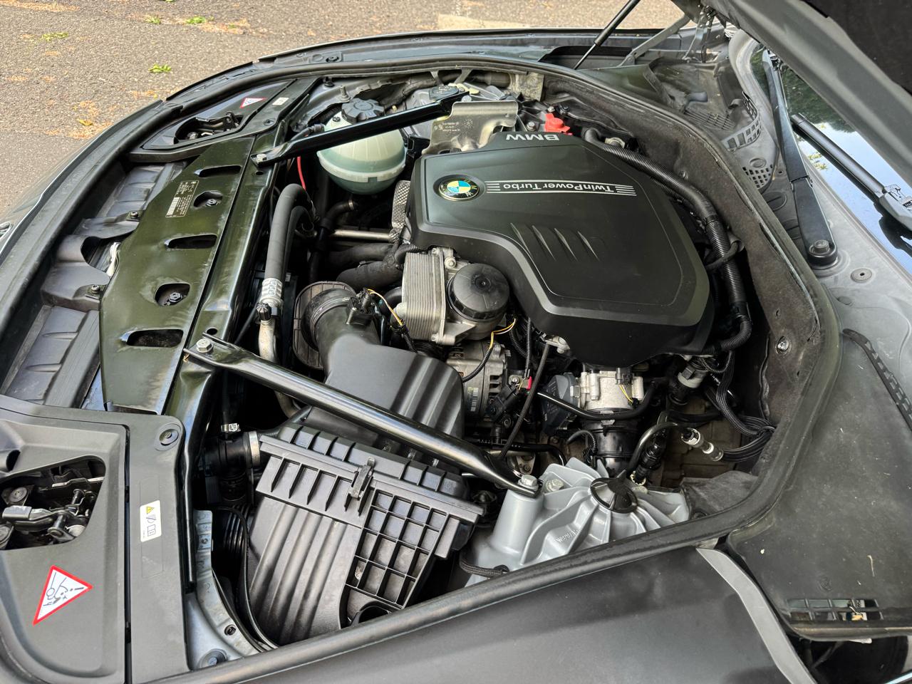 BMW 5-Series 528i xDrive 2014
