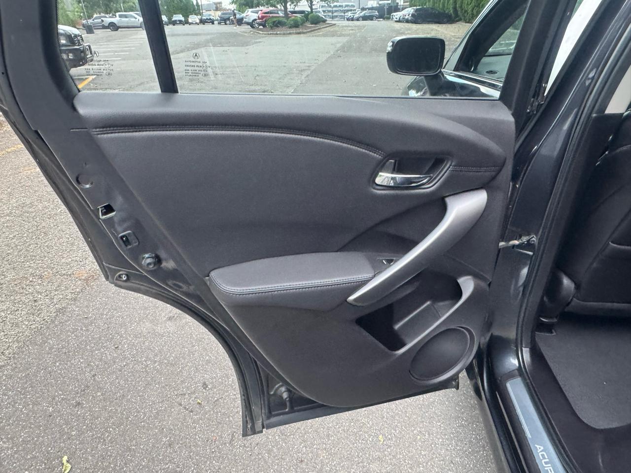 Acura RDX 6-Spd AT AWD 2015