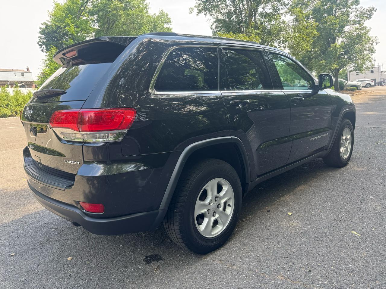 Jeep Grand Cherokee Laredo 4WD 2016