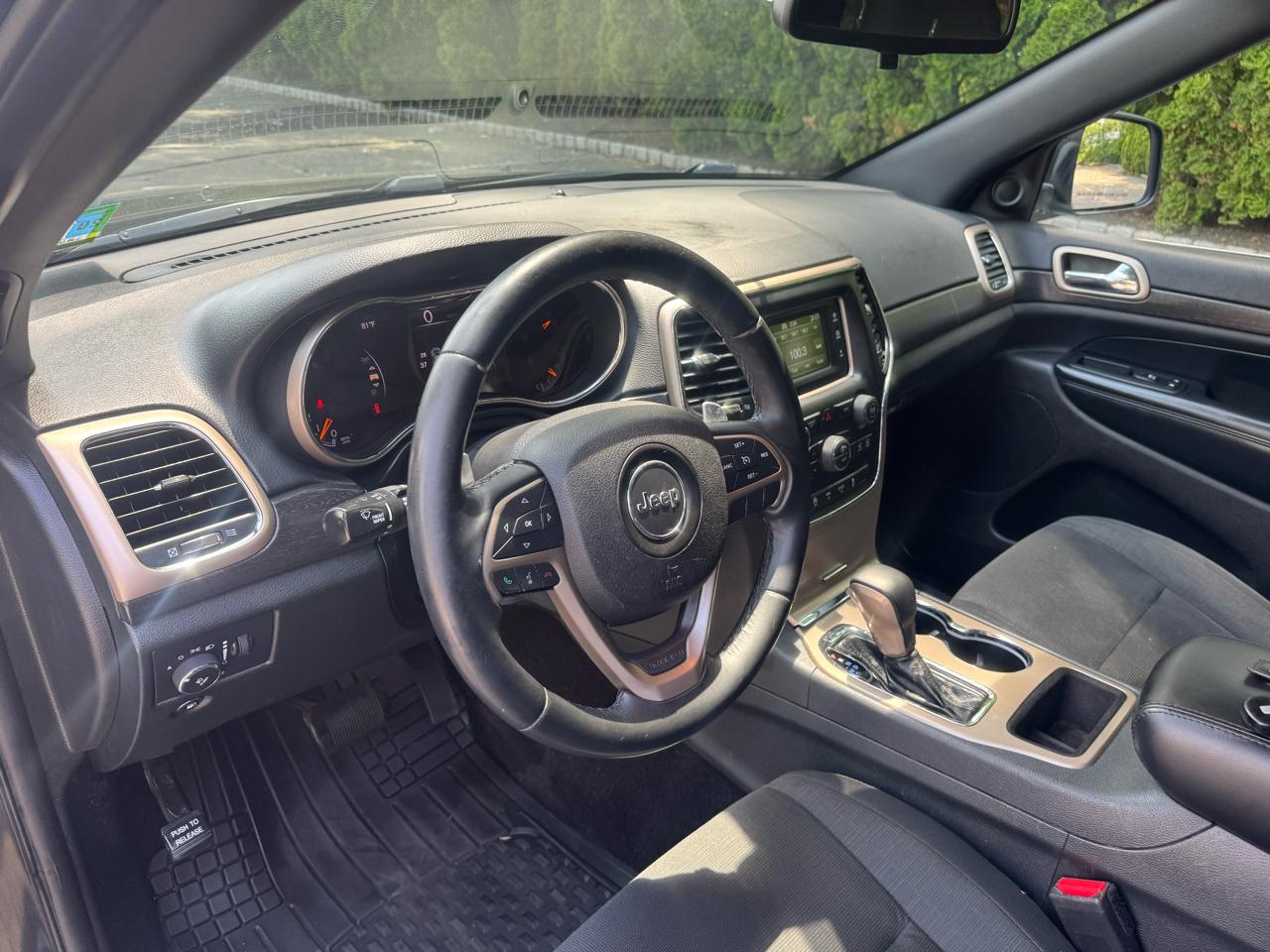 Jeep Grand Cherokee Laredo 4WD 2016