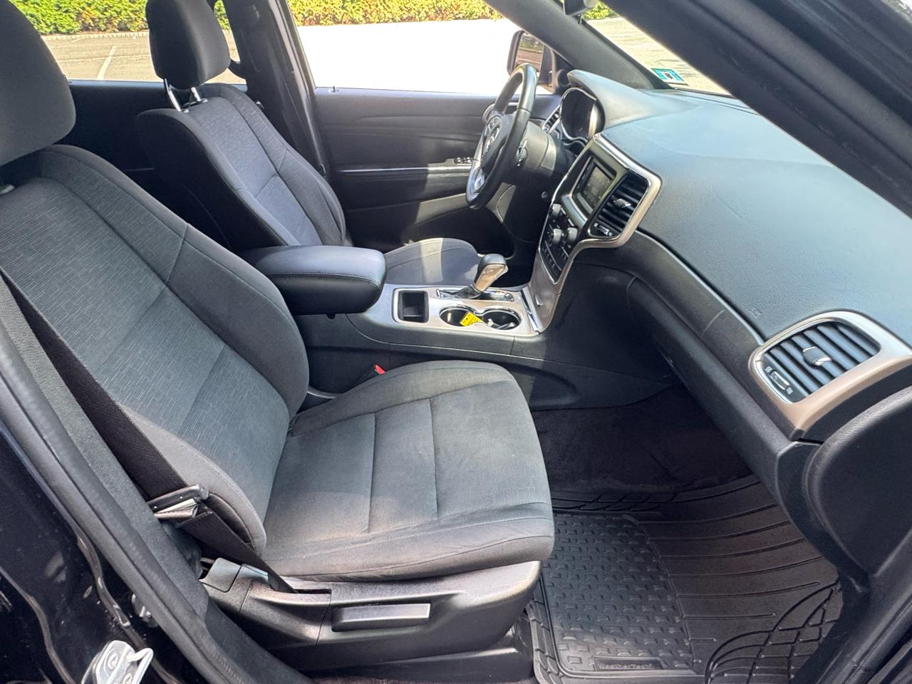 Jeep Grand Cherokee Laredo 4WD 2016