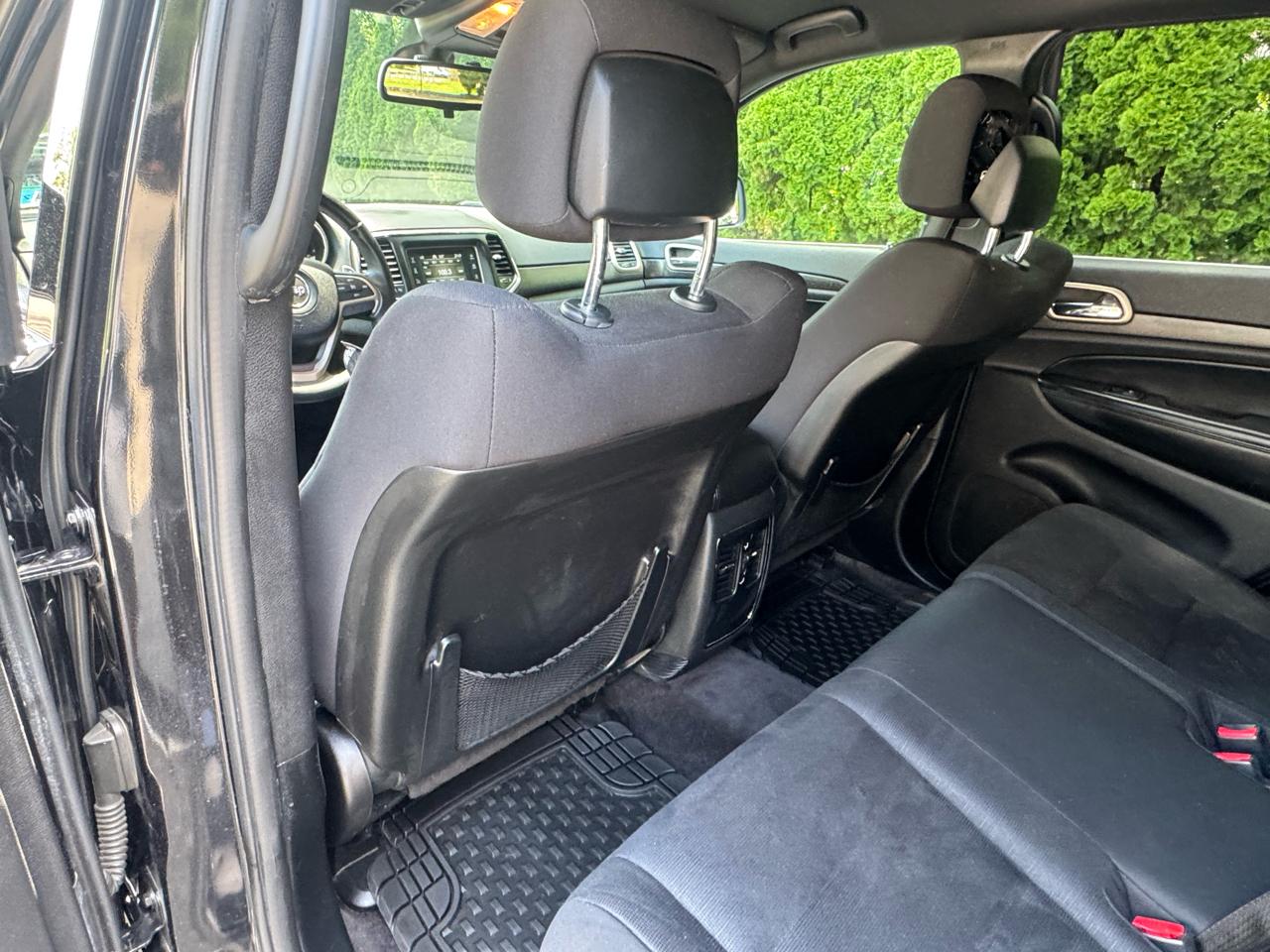 Jeep Grand Cherokee Laredo 4WD 2016