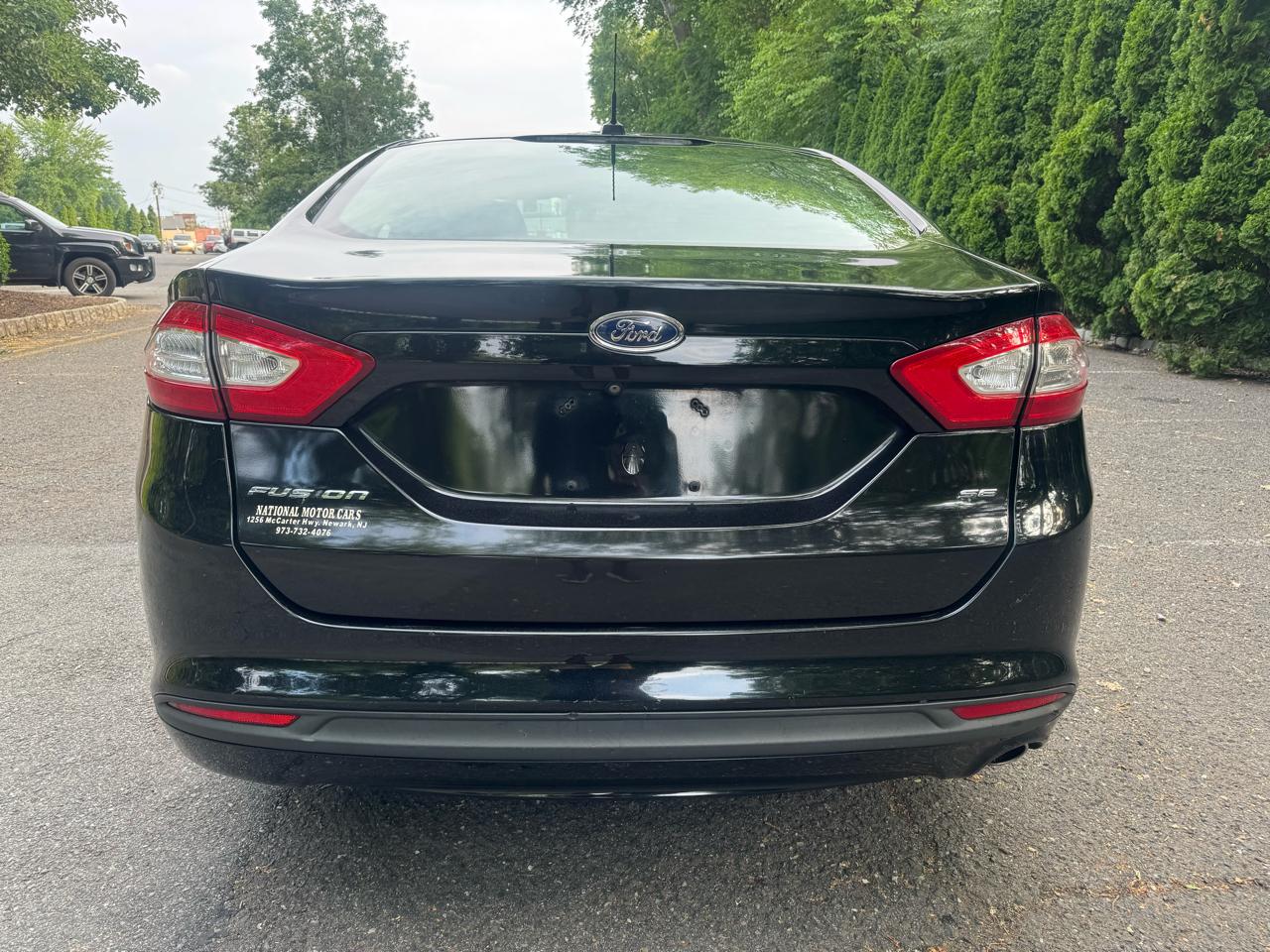 Ford Fusion SE 2016